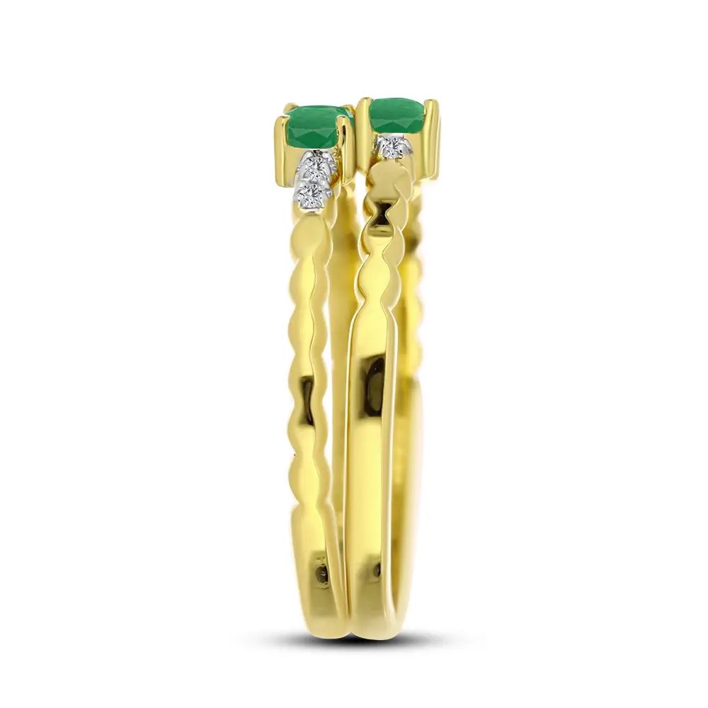 7.-Emerald-Romance-3.webp